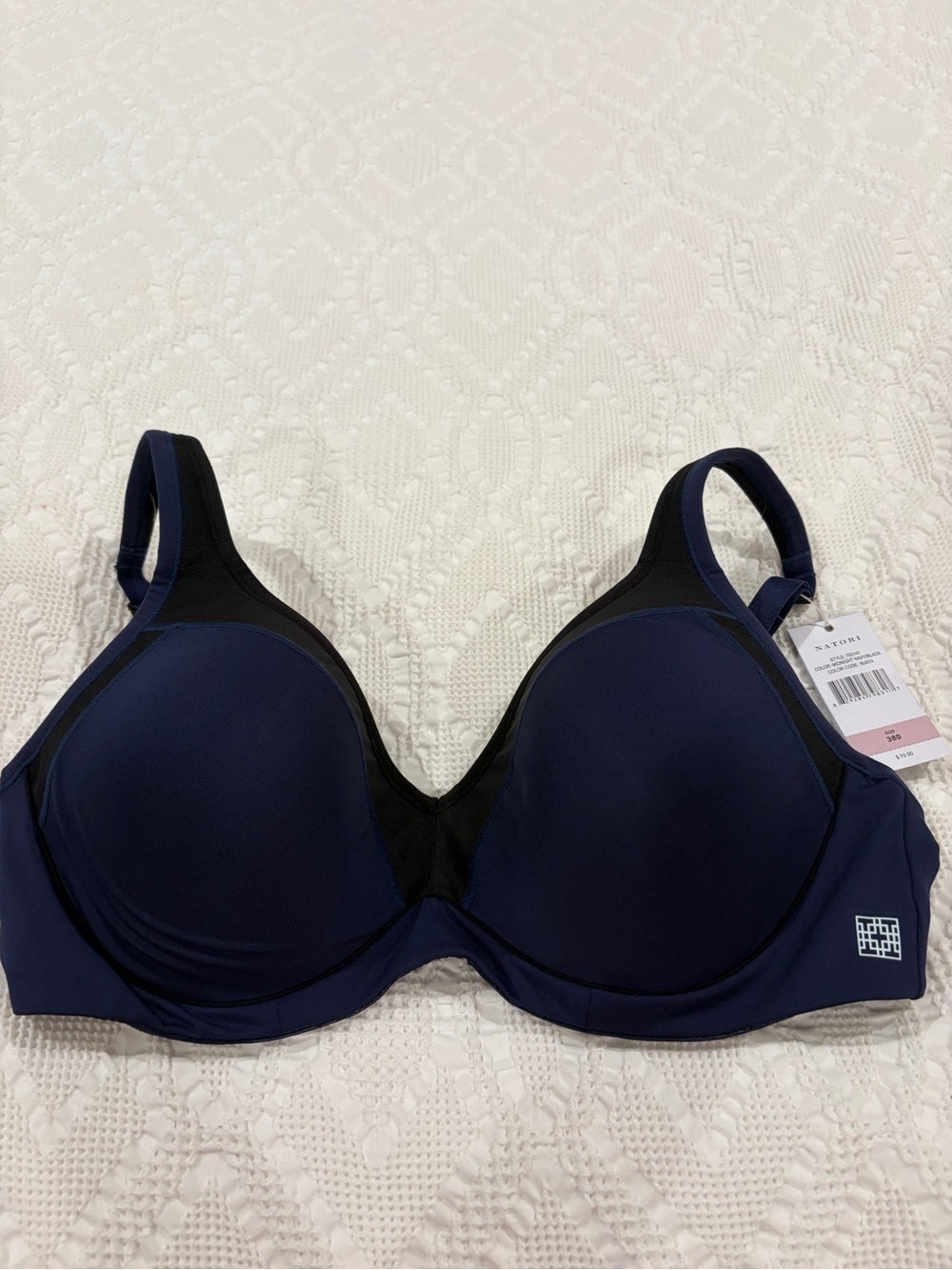 NWT Natori Zen Convertible Underwire Sports Bra- Navy Blue and Black